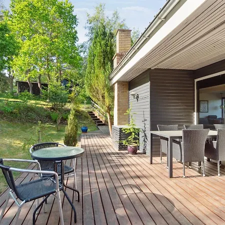 Amai - 1-5km From The Sea By Interhome *